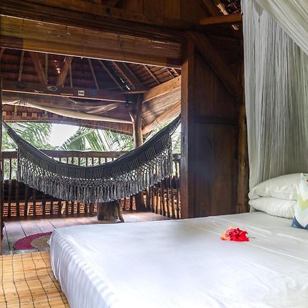 Mentawai Surf Camp Hotel Muarasiberut Екстериор снимка