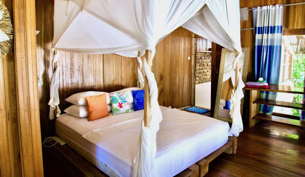 Mentawai Surf Camp Hotel Muarasiberut Екстериор снимка