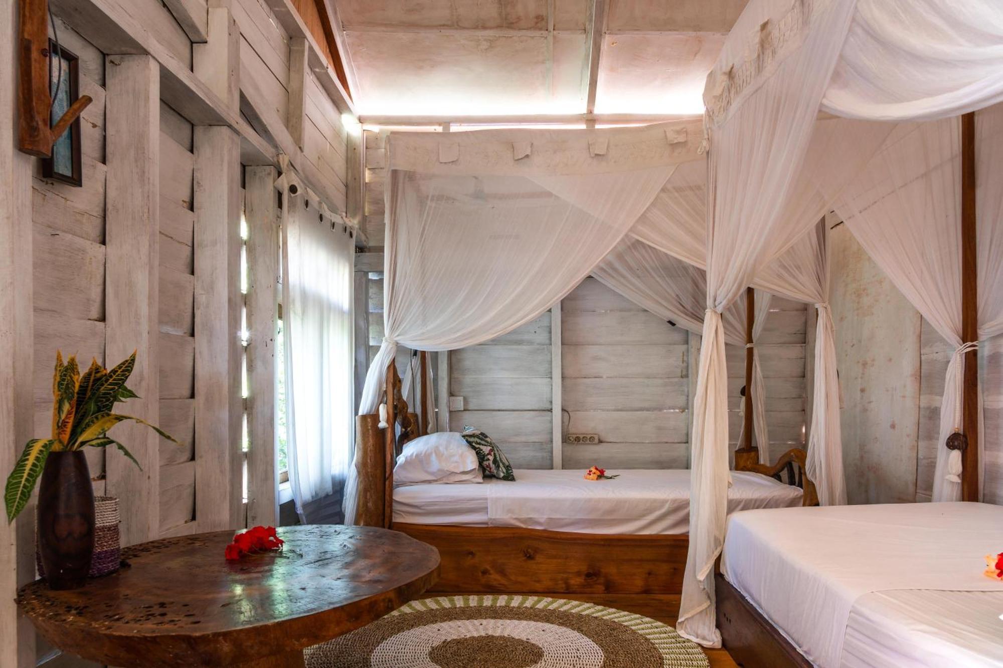 Mentawai Surf Camp Hotel Muarasiberut Екстериор снимка
